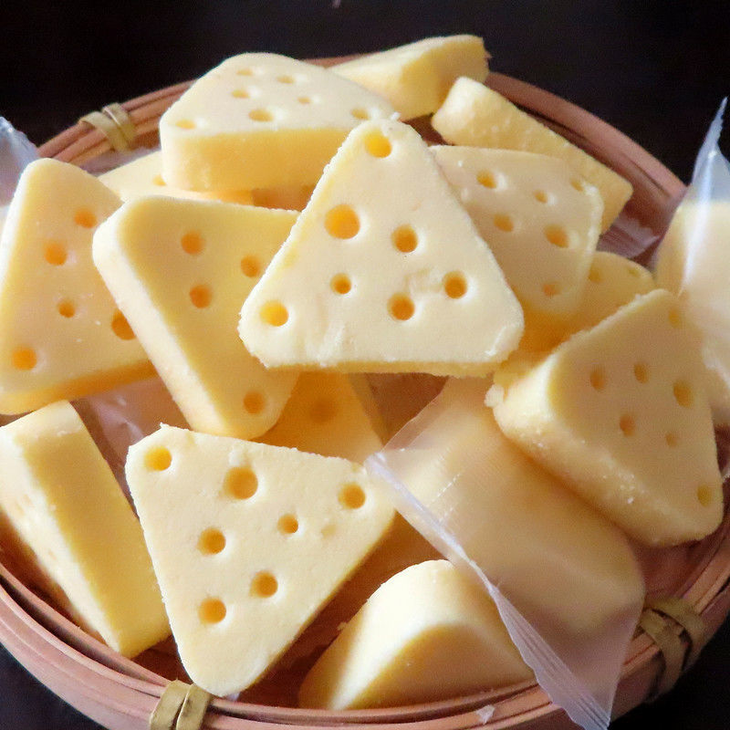 图腾牧场三角芝士奶酪果粒奶酥儿童孕妇补钙零食内蒙古特产