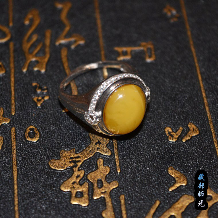西藏老蜜蜡戒指纯洁美丽定情礼物精致送礼佳品