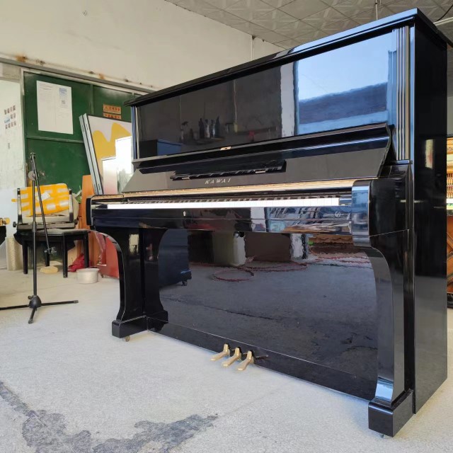 卡哇伊BL61钢琴 高度:131cm 内外如新 音色通透 高端大气大谱架