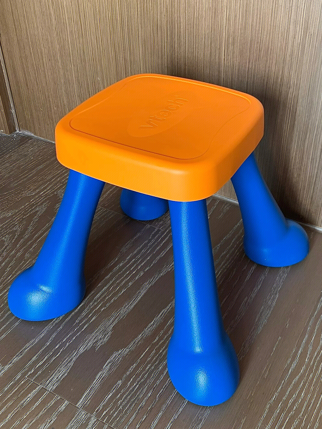 小可的玩具分享外八字凳子wtech伟易达儿童防滑凳带脚垫简易椅子