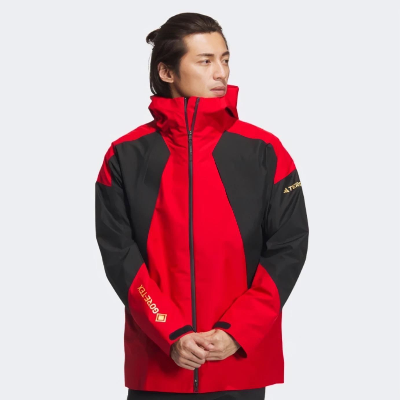 Adidas/阿迪达斯拼色三合一冲锋衣男女同款运动夹克外套IC4948