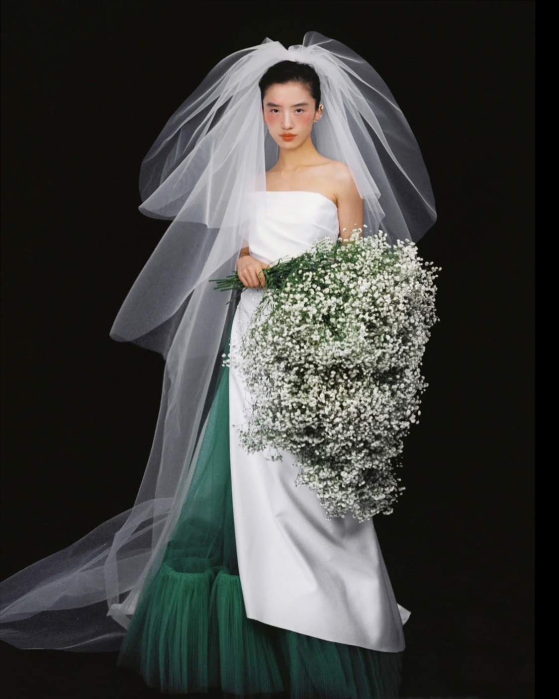 蓬蓬长款抓泡新版型硬纱凹造型拖尾头纱韩式婚纱摄影道具旅拍头纱