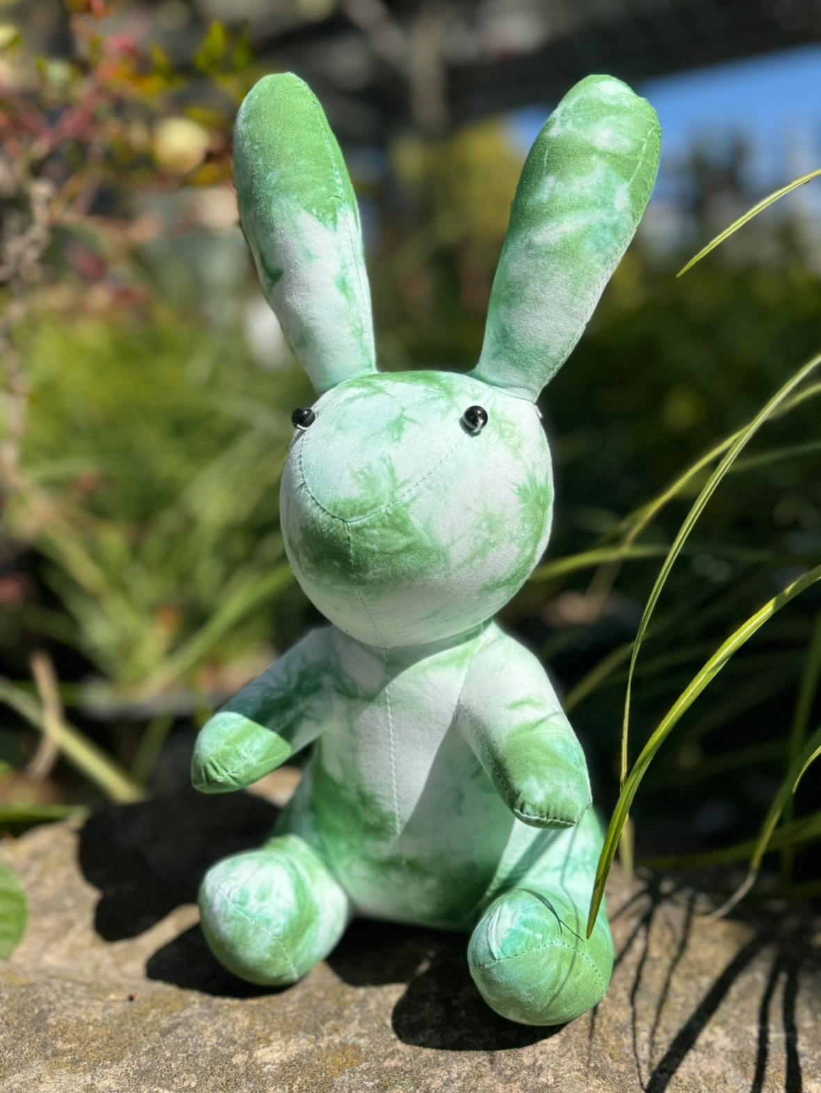 云南手工扎染兔子摆件大理植物蓝染布偶儿童玩具玉兔旅行伴手礼