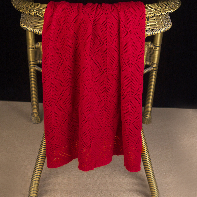 羊绒镂空围巾女冬季大红色超大披肩围脖两用粉色妈妈中年针织钩花