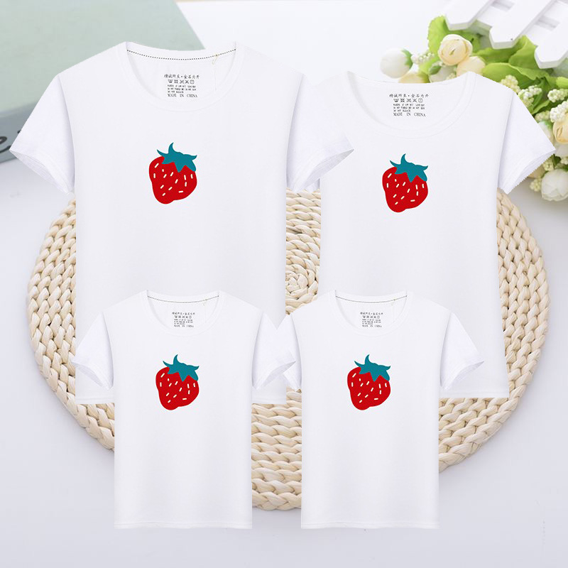 小草莓全家福夏季亲子装纯棉新款一家三口四口父子女母子女装T恤