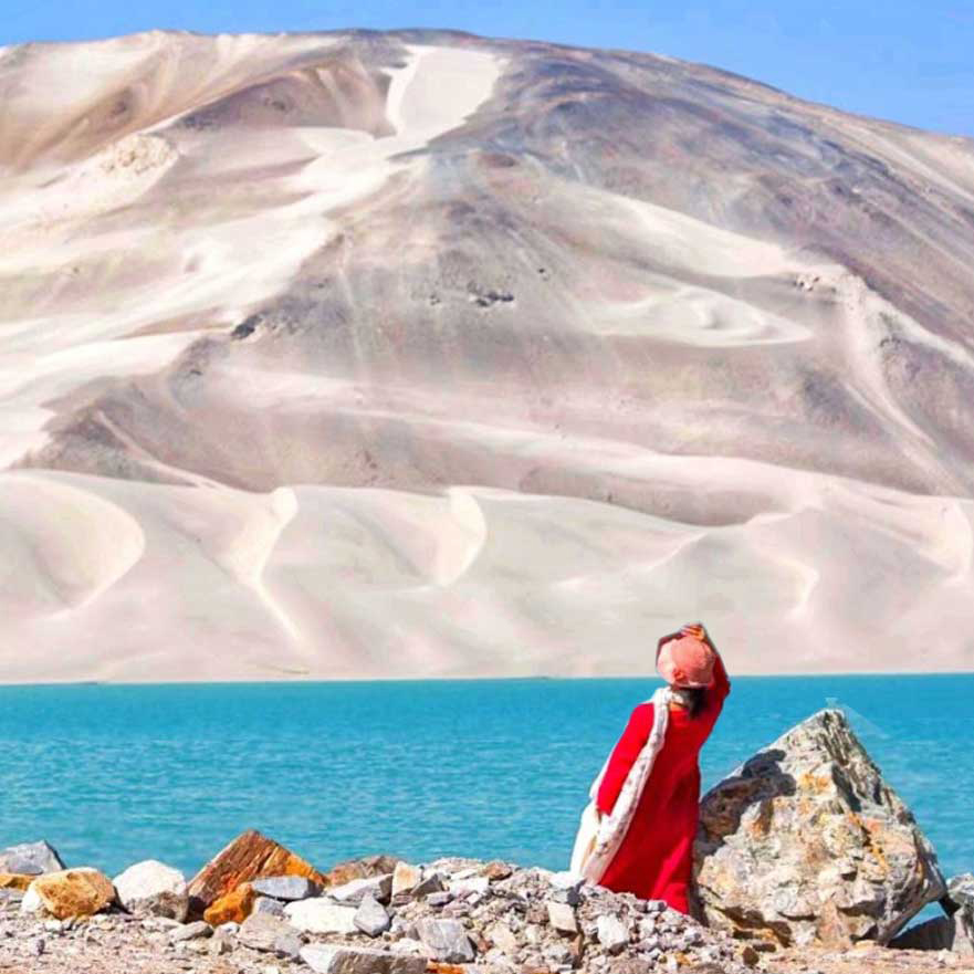 喀什克州喀拉库勒湖白沙湖慕士塔格峰帕米尔高原1日游【1人即发】