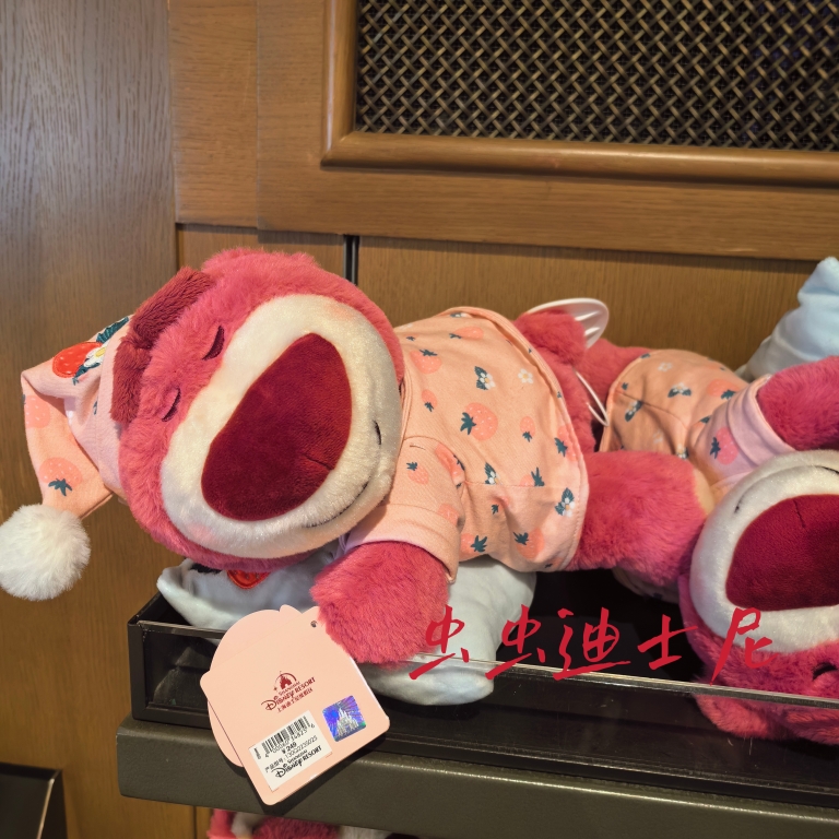 上海迪士尼乐园国内代购睡眠草莓熊卡通毛绒公仔娃娃玩偶
