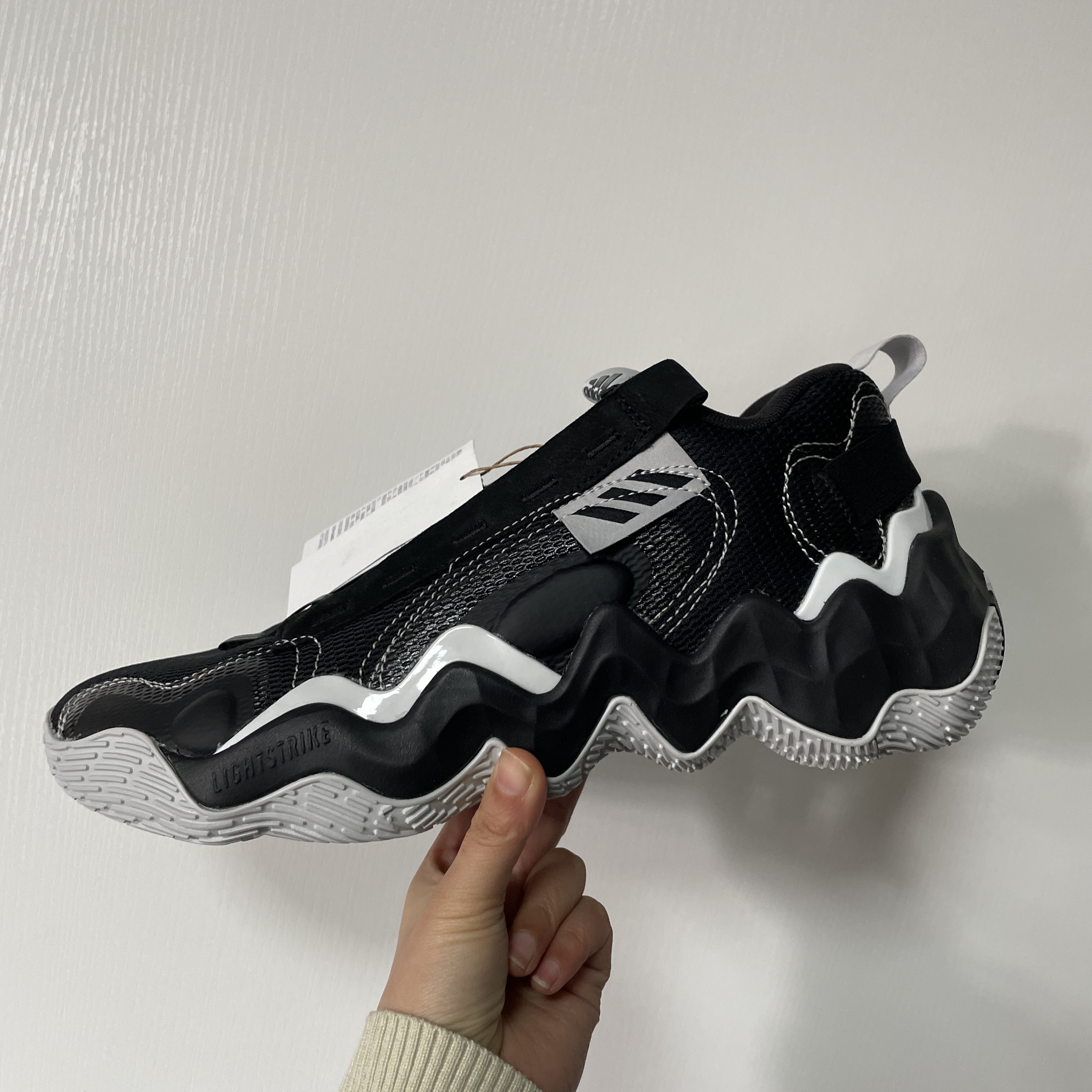 adidas Exhibit B 缓震防滑耐磨男子实战篮球鞋 GZ2382/2386