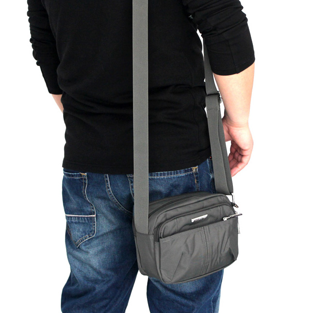 2024夏季新款男士休闲小包单肩斜跨包防水牛津布时尚背包旅游包邮
